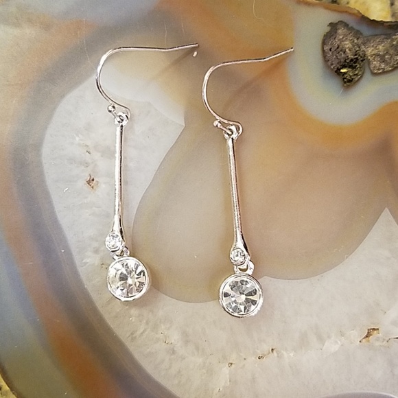 Costume Jewelry - ••Sold•• Long silver rhinestone drop earrings GUC 1.75”